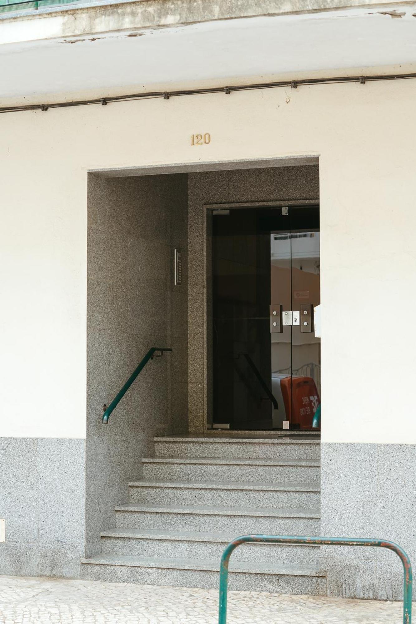 Apartamento Cristina - Proximo Da Praia Armação de Pêra Εξωτερικό φωτογραφία